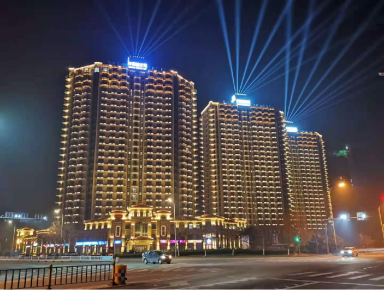 威海市華瀚大湖公(gong)館(guan)樓體及週邊景觀亮化工程